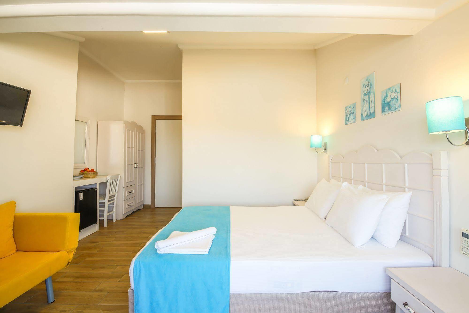 דטקה Bora Hotel מראה חיצוני תמונה